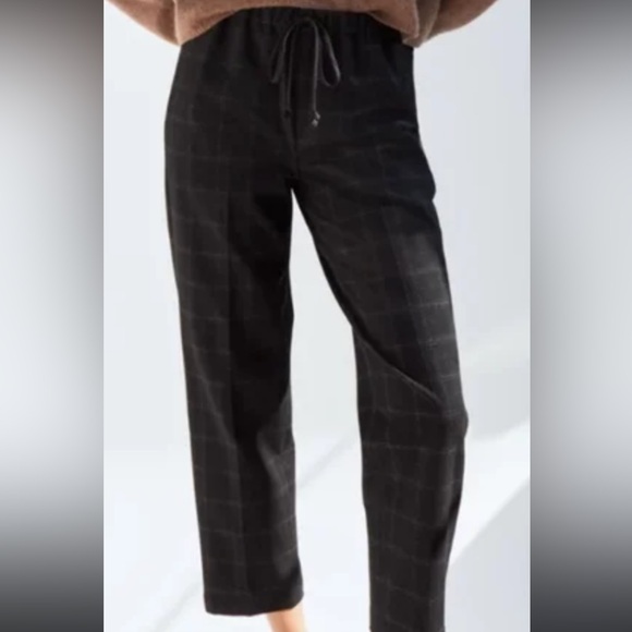 Aritzia Babaton Group - Jimmy Pants Black Plaid - Picture 5 of 5